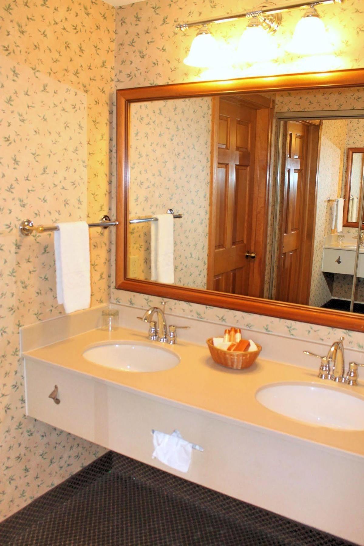 The Inn At Holiday Valley エリコットビル エクステリア 写真